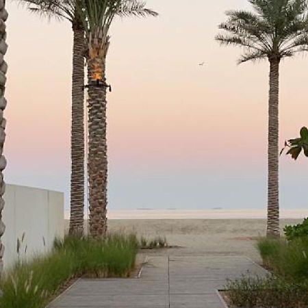 The White Villa Fujairah Bagian luar foto